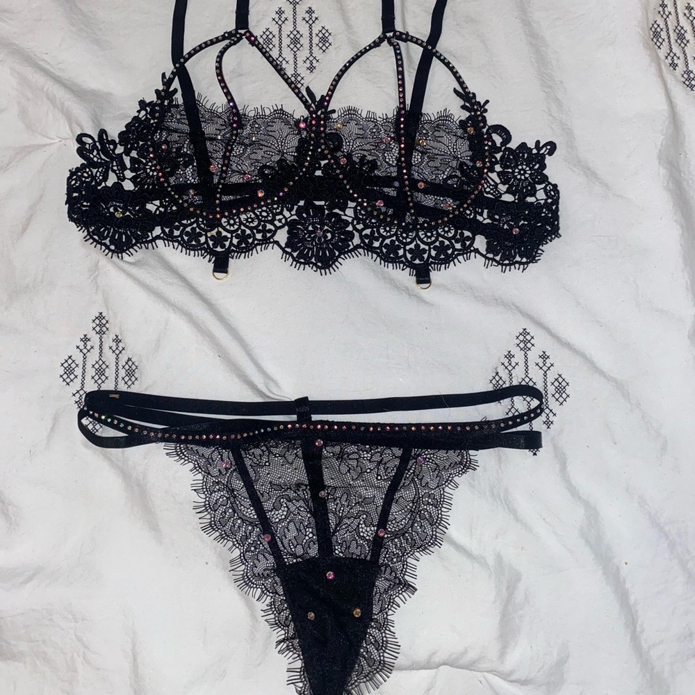 ✨Brand New✨ custom rhinestone exotic dancewear
